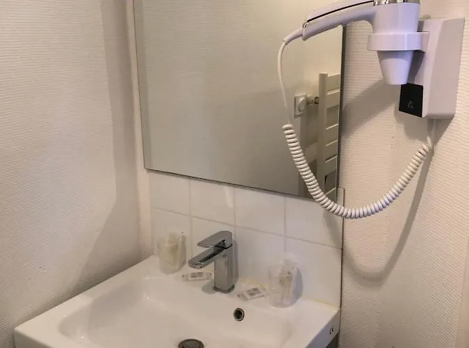 Le Lord Отель Онфлёр